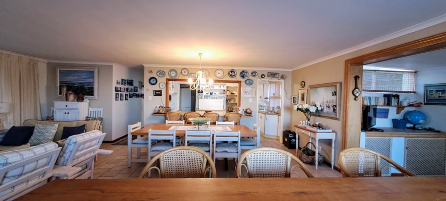 To Let 5 Bedroom Property for Rent in Vermont Western Cape